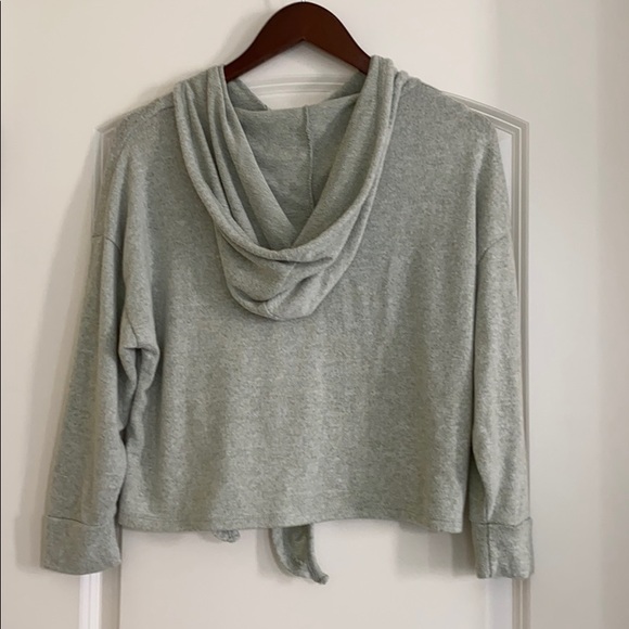 Poof Pale Green Hooded Knot Front Top, Medium - Picture 5 of 6